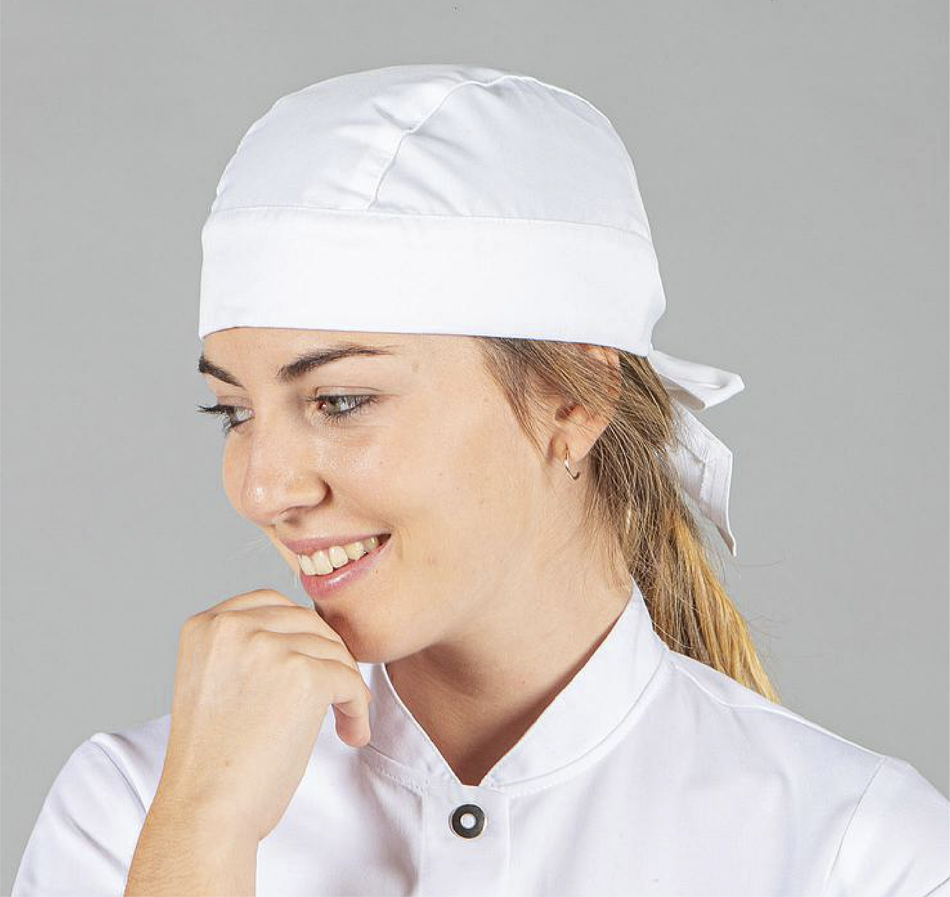 Bandana personalizada en tela antifluido, reutilizable y resistente al contacto con líquidos, ideal para dotaciones, campañas de salud y promociones institucionales – Stamparbq Tiltex.