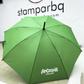 Sombrilla publicitaria unicolor personalizada con logo, ideal para eventos corporativos, activaciones de marca, campañas promocionales y dotaciones – Stamparbq Tiltex.